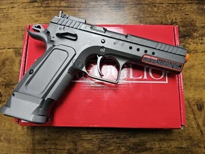 TANFOGLIO GOLD CUSTOM AIRSOFT GBB CYBERGUN PISTOL - Picture 1 of 5