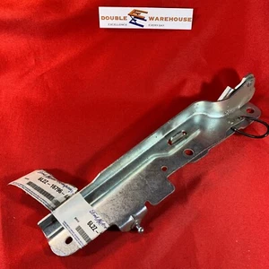NOS OEM Ford 6L2Z-16796-AA Right Hinge Assembly - Imagen 1 de 2