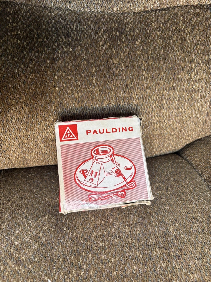 Vintage Paulding Porcelain Pull Lamp holder Top Wired NOS - Image 1 of 1