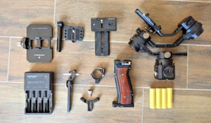 Tilta Gravity G2X Gimbal case batteries, charger and other accessories - Picture 1 of 2