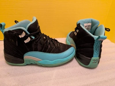 Nike Air Jordan 12 Retro Jumpman 6y Hyper Jade Foto 1 de 4