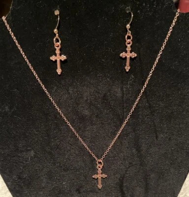 Juego de collar y pendientes cruzados en tono oro rosa con cadena de oro rosa de 18 pulgadas nuevo hecho a mano Foto 1 de 3