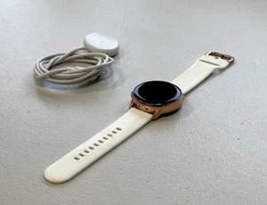 Samsung Galaxy Watch Active 40mm - Rose Gold (SM-R500NZDAXAR) [ANDB.3] - Photo 1 sur 9