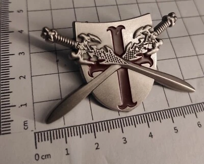 MARKENLOS PIN/Anstecker TEMPLER Schild / Schwerter (Kreuzritter, Crusader)