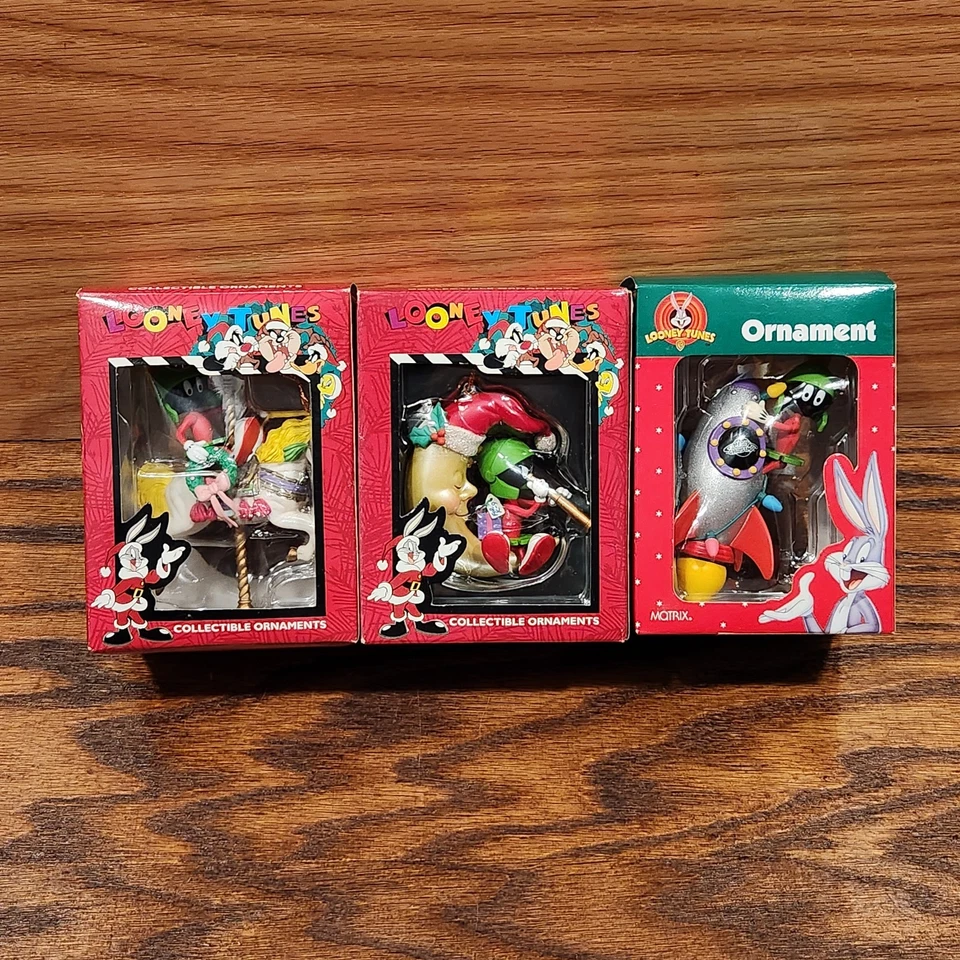 Lote de ornamentos marvin El Marciano de colección de los años 90 Looney Tunes Moon Rocket Carrusel Foto 1 de 4