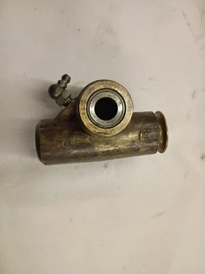 MG TD TF MGA - Suspensión delantera muñón inferior derecho Foto 1 de 4