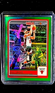 2023 2023-24 Panini NBA Hoops Green #81 Alex Caruso /99 Chicago Bulls Card - Imagen 1 de 10
