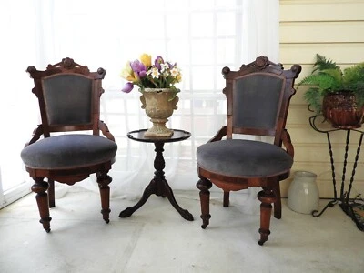 Antiguo conjunto de sillas de salón Eastlake de la época victoriana terciopelo azul cotización de envío Foto 1 de 4