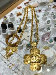 CHANEL Vintage Coco Mark Necklace Pendant Gold GP L 80 cm Top 8cm x 6cm Grape - Picture 1 of 10