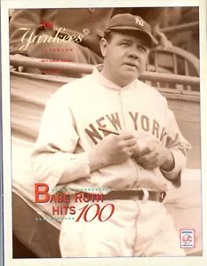 1995 New York Yankees Yearbook NEAR MINT CONDITION - Picture 1 of 1