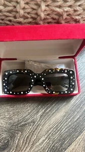 Carolina Herrera Her 0131/S - Picture 1 of 7