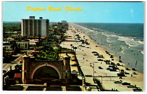 Postcard Daytona Beach, FL Northern End Looking North - Picture 1 of 2