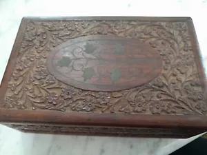 Vtg Hand Carved floral Wooden Trinket/jewelry Box Unmarked Felt Lined - Picture 1 of 10