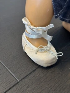 American Girl Puppe SWAN LAKE Ballett Outfit SCHUHE Ballett Spitzenschuh Ersatz  - Bild 1 von 5
