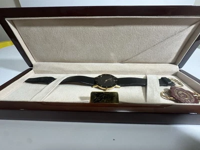 Швейцарские мужские часы Belair с алмазными акцентами водонепроницаемые - Изображение 1 из 4