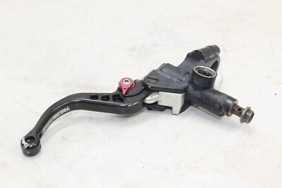 2003 SUZUKI GSXR750 OEM FRONT BRAKE MASTER CYLINDER W/ LEVER - Image 1 of 4