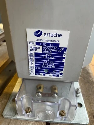 Arteche CID-17 200:5A 15/35/110kV Medium Voltage Indoor Current Transformer - Image 1 of 4