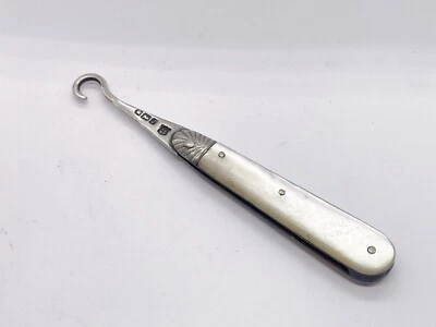 VINTAGE / ANTIQUE SOLID SILVER FOLD OUT MOTHER OF PEARL BUTTON HOOK - Image 1 of 4