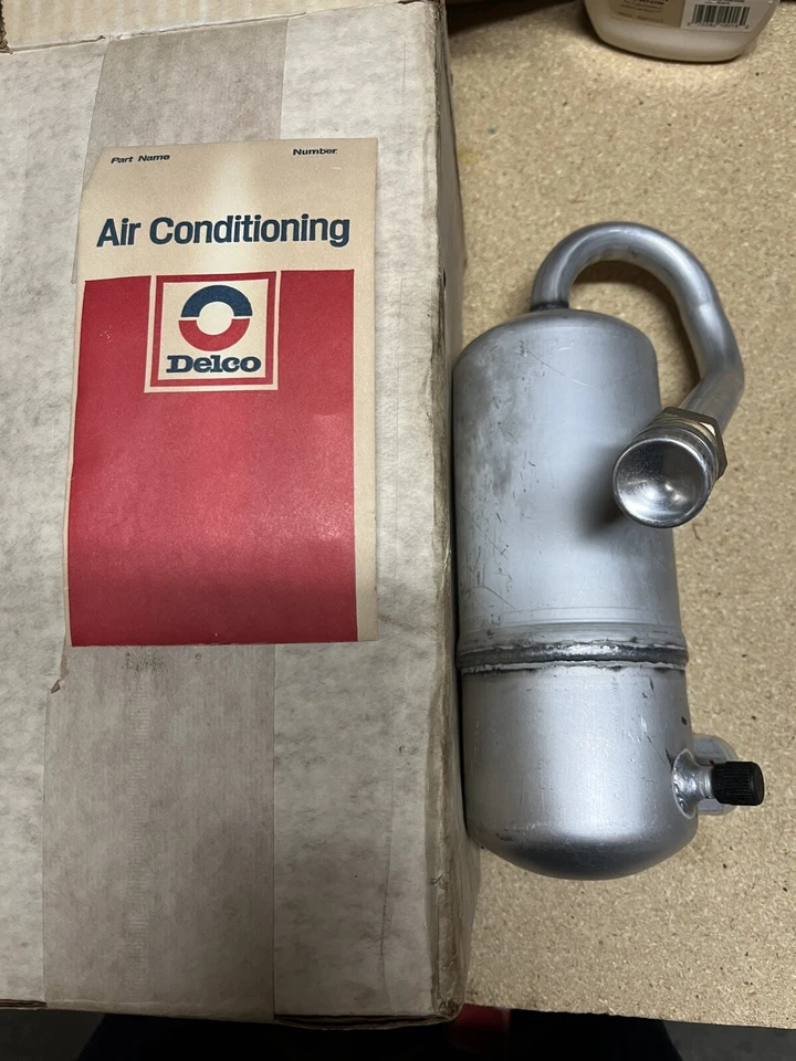 1977 78 79 NOS Chevy Caprice Impala AC 🧊 Accumulator Dehydrator GM 2724008... - Image 1 of 4