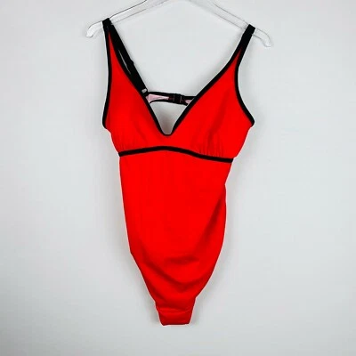 Traje de baño ahuecado rojo negro de una pieza de Asos para mujer Foto 1 de 4