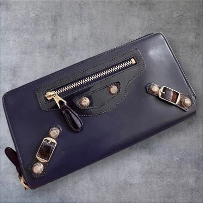 BALENCIAGA 紫色皮革和漆皮银色耳钉拉链钱包 — 第 1/4 张图片