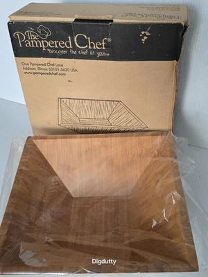 Pampered Chef #2249 竹方形碗水果/服务 9 1/4 英寸直径 — 第 1/4 张图片