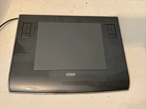 Wacom Intuos 3 - 6x8 cali Pen Tablet PTZ-630 Niesprawdzony BEZ PIÓRA - Zdjęcie 1 z 3