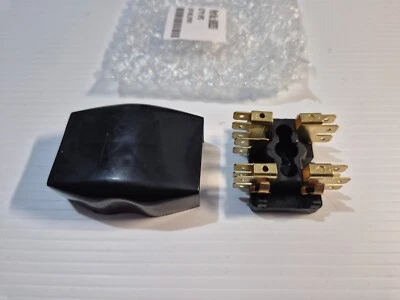 r CAJA DE FUSIBLES COPIA 606253a enano sprite mg morris minor mini moke cooper 4FJ Foto 1 de 4