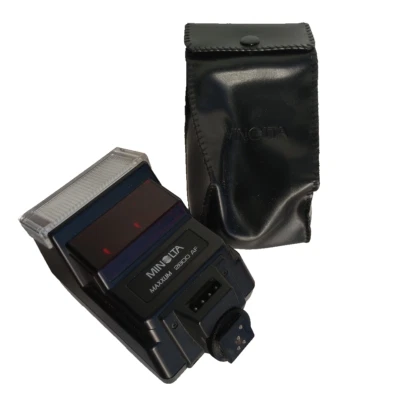 MINOLTA MAXXUM 2800 AF CAMERA FLASH W/ CASE - TESTED & WORKS - Image 1 of 4