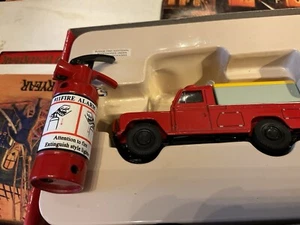 CORGI NINE DOUBLE NINE RAF Land Rover Airport - Picture 1 of 7