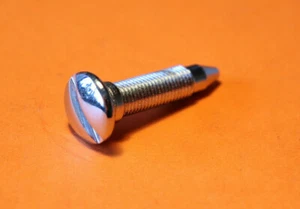 TRIUMPH T100 5T 6T T120 TR6 TOOL BOX COVER SCREW 1954-61 82-3875 UK MADE - Picture 1 of 2
