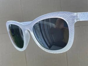 Disney Girl Sunglasses White Sparkling Frame youth Eye Wear Shades - Picture 1 of 11