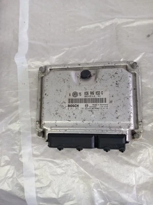 CENTRALINA BOSCH 0261207190 / 036906032G VW GOLF IV 1.4 - Immagine 1 di 4