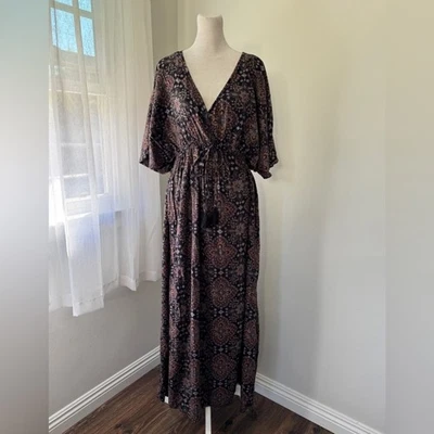 Maxi Vestido World Market Multicolor Profundo Cuello en V Corbata Cintura Relajado Media Manga Foto 1 de 4