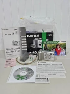 Fujifilm FinePix E510 Digital Camera 5.2MP Silver No Memory Card Tested Working  - Picture 1 of 17