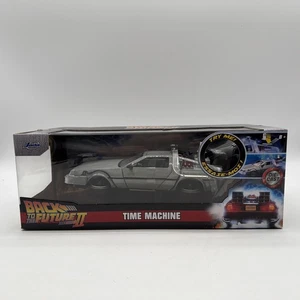 Jada 1:24 Hollywood Rides Back To The Future II Time Machine with Lights 31468 - Picture 1 of 7