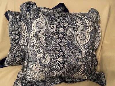 Throw Pillows Blue Paisley Set Of Three - Изображение 1 из 3