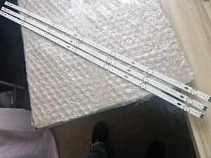 LG 43 LED SMART TV (LG43UJ634V)  SET OF 3 LED BACKLIGHT STRIPS       LC34490059A - Afbeelding 1 van 5