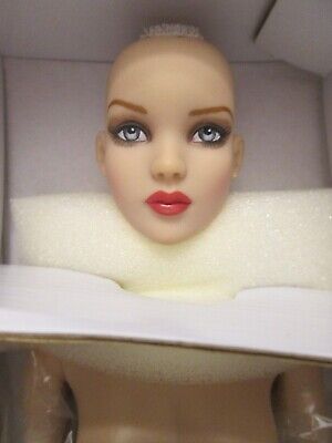 All Star Cami Basic Nude Bald Tonner Doll 500 Made 2013 Antoinette Body Malone • 179.99$