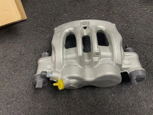 FRONT BRAKE CALIPER OS RH FOR MERCEDES VITO VIANO W447 W639 BREMBO System - Afbeelding 1 van 2