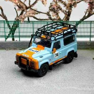 1:64 Master Land Rover Defender 90 Diecast Toys Car Models Gift With Accessories - Picture 1 of 16