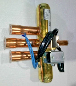 CARRIER SHF-20D-46-02 D E S C 2, SANHUA CHINA, válvula de marcha atrás 4 vías - Imagen 1 de 4