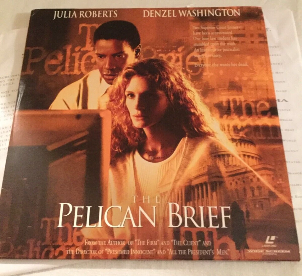 THE PELICAN BRIEF Widescreen Dolby Surround Digital Extend Play Laser Disc Movie - Image 1 of 3