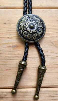 BRONZE ROUND FLOWER RODEO COWGIRL WESTERN  BOLO TIE BOLOTIE COWBOY - Image 1 of 3