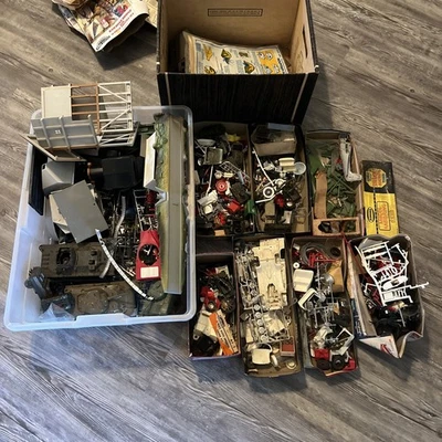 Kit de piezas vintage Revell y otros modelos, Foto 1 de 4