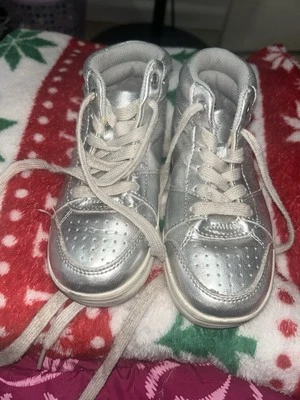 Size 12 GAP Litlle Girls Hi Top Sneakers  - Image 1 of 4