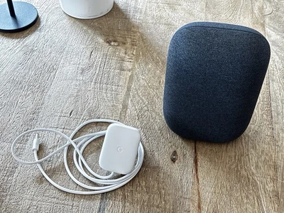 Google Nest Audio Smart Lautsprecher, Grau - Neuwertig  - Bild 1 von 4