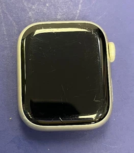 Apple Watch Serie 7 41mm - Foto 1 di 3