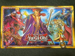 Alfombra de juego Yugioh Noble Caballeros de la Mesa Redonda ¡Nueva sin usar! - Imagen 1 de 1