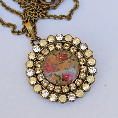 Collar Michal Negrin Retro Rosas Crema Redondo Con Cristales Swarovski Victoriano Foto 1 de 4